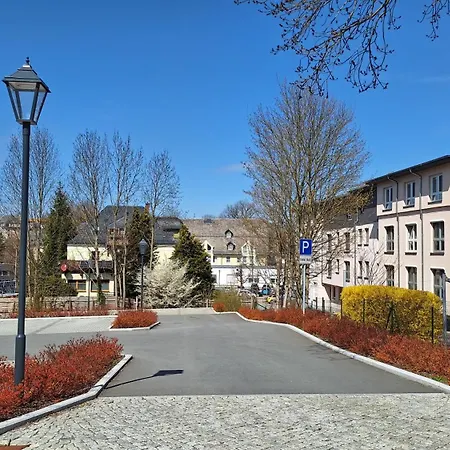 Ross Hotel